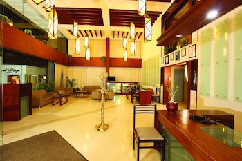 Grand Plaza