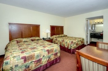Relax Inn & Suites