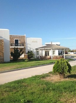 Plaka Hotel I