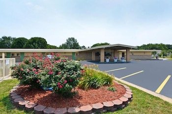 Americas Best Value Inn Iola