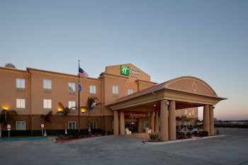 Holiday Inn Express Hotel & Suites Zapata
