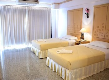 Maneerote Hotel