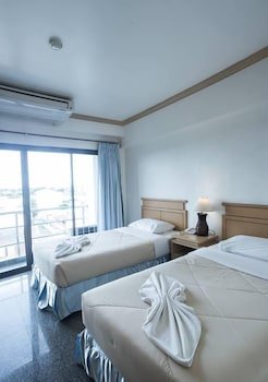 Maneerote Hotel