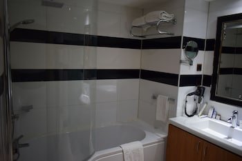 Grand Pela Hotel & Suites Abuja