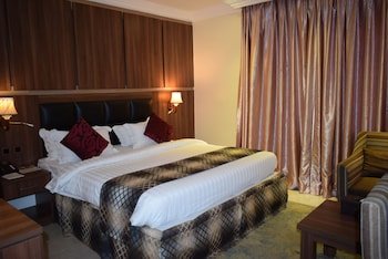 Grand Pela Hotel & Suites Abuja