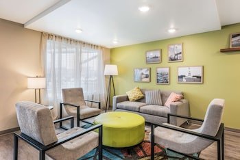 Woodspring Suites Linden