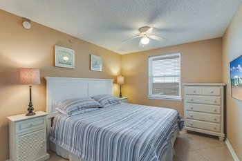 Royal Palms Condominiums