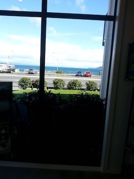 Acacia Lake View Motel