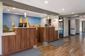 Best Western Plus Lafayette Hotel University Area
