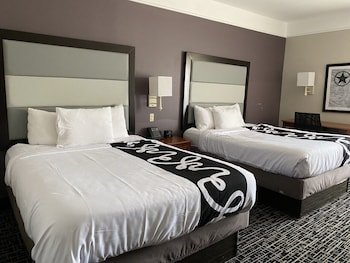La Quinta Inn & Suites by Wyndham Houston Rosenberg