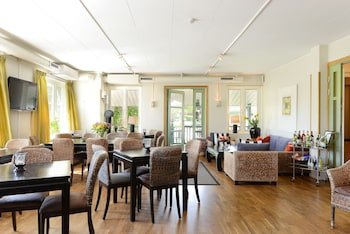 Maude's Hotel Enskede