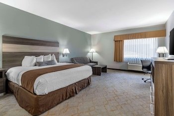 Best Western Plus Victoria Inn & Suites