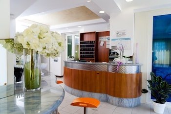 Hotel Sayonara