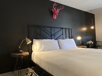 Wimberley Inn