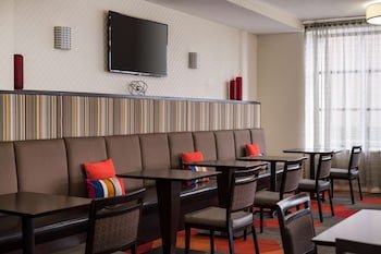 Homewood Suites by Hilton Anaheim - Main Gate Area