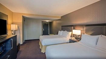 Holiday Inn Express Suites Regina