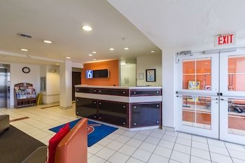 Motel 6 Sandusky- Huron