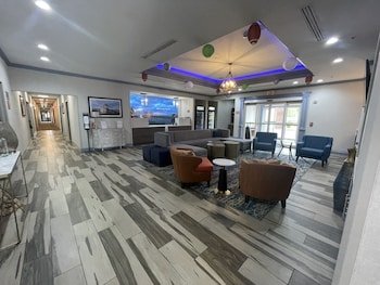 La Quinta Inn & Suites by Wyndham Oklahoma City - Moore