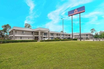 Motel 6 Texarkana