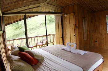 Epic Adventure Lodge