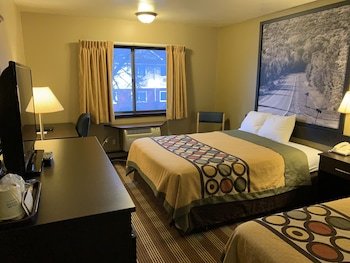 Super 8 by Wyndham Eau Claire WI