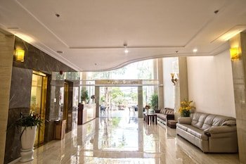 Le Centre Hotel