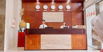 Le Centre Hotel