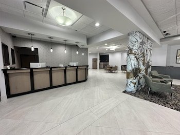 Comfort Inn & Suites Downtown Tacoma