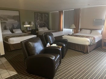 Baranof Lodge