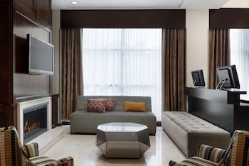 DoubleTree by Hilton Hotel Milwaukee - Brookfield