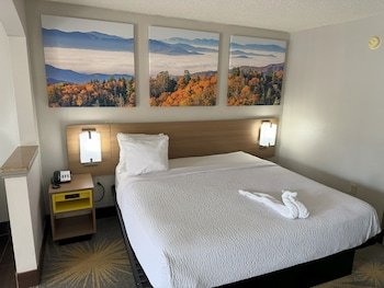 Days Inn & Suites by Wyndham Tuscaloosa - Univ. of Alabama