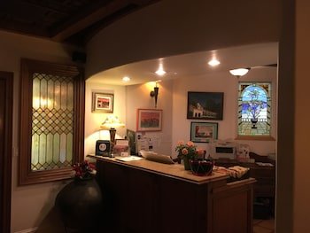 Chantico Inn & Suites