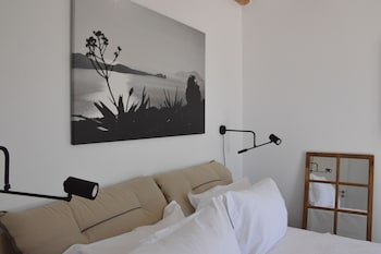 Milos Zen Suites
