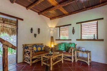 Hotel Punta Teonoste