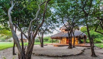 Hotel Punta Teonoste