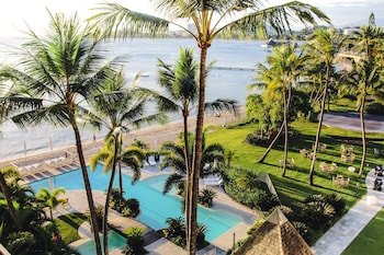 Hotel Chateau Royal Beach Resort & Spa