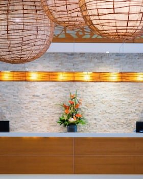 Hotel Chateau Royal Beach Resort & Spa