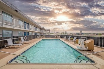 Motel 6 Dallas Euless