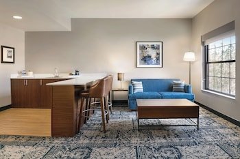Four Points by Sheraton Raleigh Arena