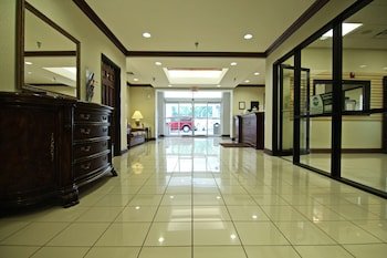 Crown Pointe Lodge, BW Signature Collection