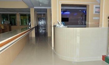 Red Dragon Hotel