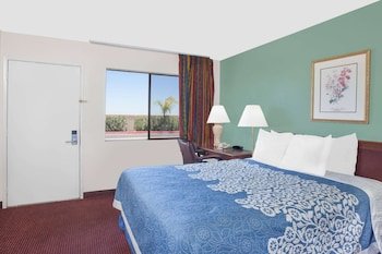 Days Inn by Wyndham Lost Hills