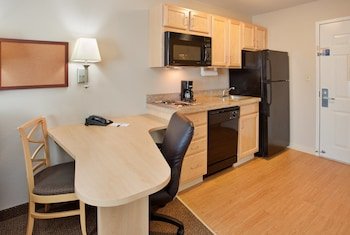 Candlewood Suites Junction City/Fort Riley