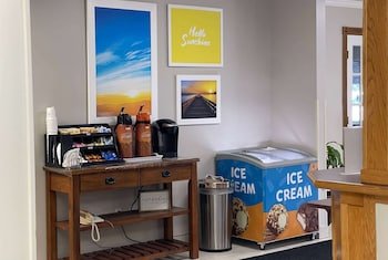 Days Inn by Wyndham Imlay City