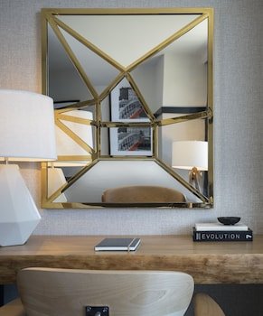 Kimpton Journeyman Hotel