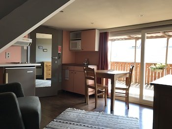 Hotel Piano 2