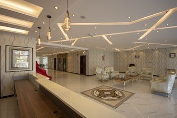 Home Station Hotel