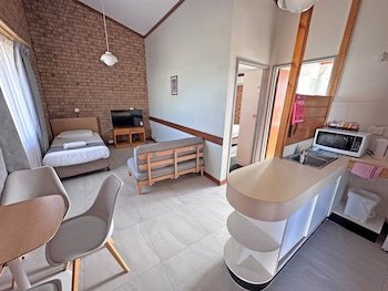 Spa Village Travel Inn