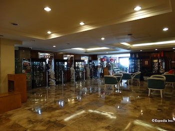 Aloha Hotel
