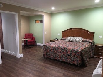 American Inn & Suites LAX Airport